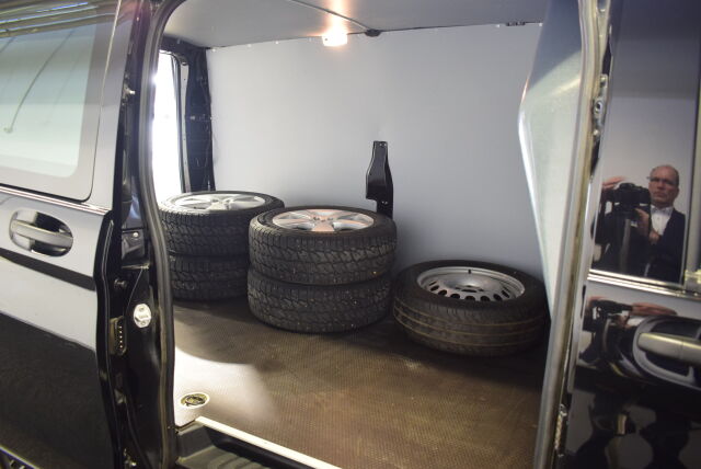 MERCEDES-BENZ Vito 2019 114CDI 4x4-3,05/32K keskipitkä A2 A