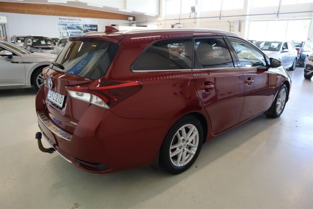TOYOTA Auris 2019 Touring Sports 1,8 Hybrid Active Edition