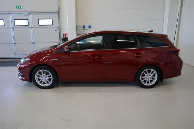 TOYOTA Auris 2019 Touring Sports 1,8 Hybrid Active Edition