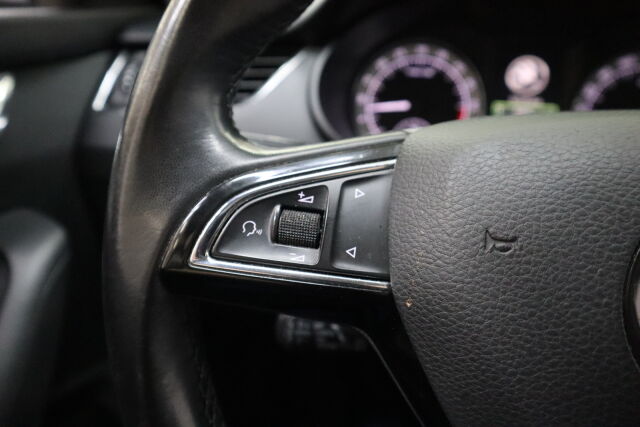 Skoda Octavia 2019 Combi 2,0 TDI 184 4x4 Scout DSG Autom.
