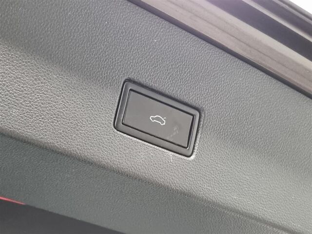 VOLKSWAGEN T-Roc 2019 Style 1,5 TSI EVO 110 kW (150 hv) DSG-automaatti / ACC / P-Kamera / Webasto / 1-Omistaja