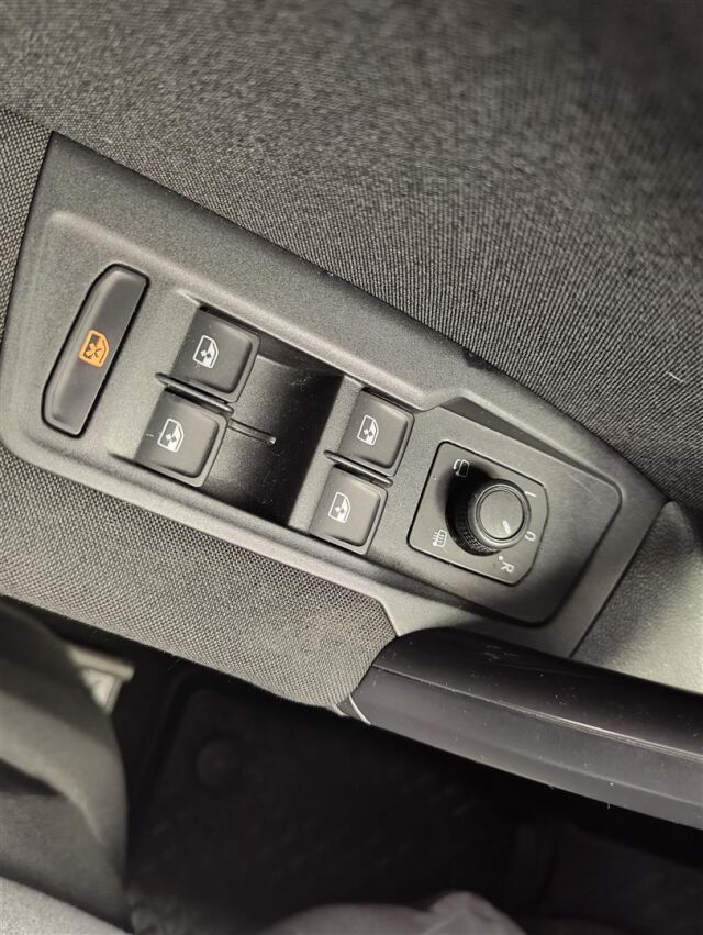 VOLKSWAGEN Tiguan 2019 Comfortline 2,0 TDI SCR 110 kW (150 hv) 4MOTION DSG-automaatti