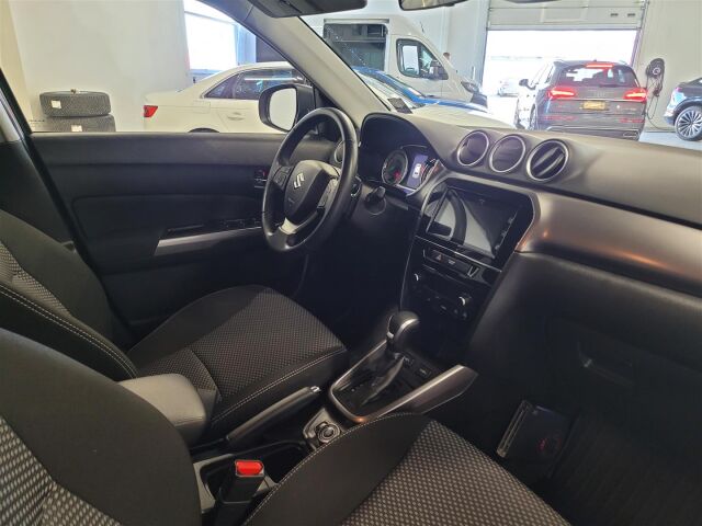 SUZUKI Vitara 2022 1,5 HYBRID 4WD GL+ 6AGS-aut | Huippu Siisti | Vetokoukku | 1 x omistaja |