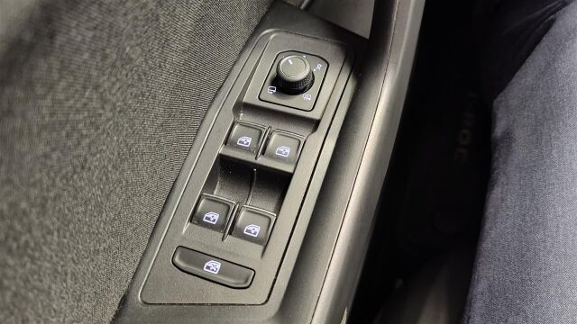 VOLKSWAGEN T-Roc 2021 Style Business 1,5 TSI EVO 110 kW DSG-automaatti
