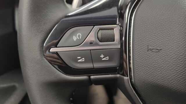 PEUGEOT 3008 2021 Active Pack Motion PureTech 130 EAT8-automaatti