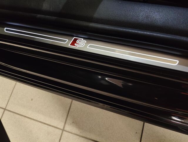 AUDI A4 2021 Avant Business Advanced 40 TFSI 150 kW MHEV quattro S tronic