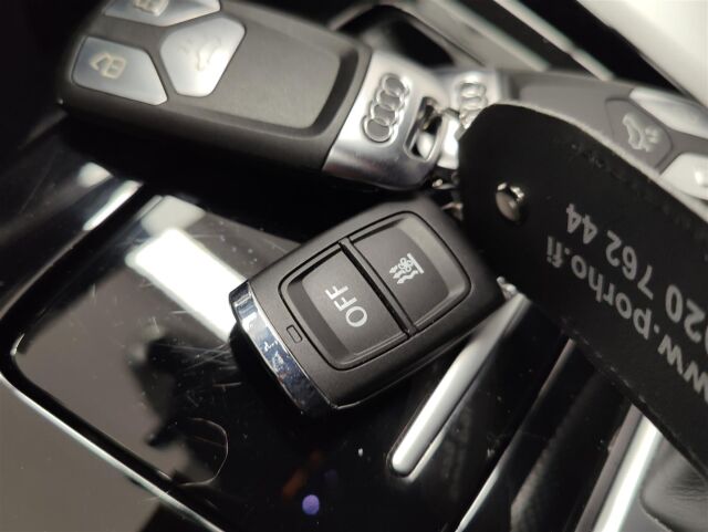 AUDI A4 2021 Avant Business Advanced 40 TFSI 150 kW MHEV quattro S tronic