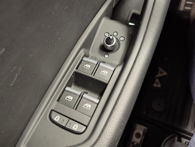 AUDI A4 2021 Avant Business Advanced 40 TFSI 150 kW MHEV quattro S tronic