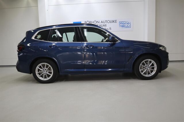 BMW X3 xDrive30e 2022 G01 xDrive 30e A Charged Edition M Sport