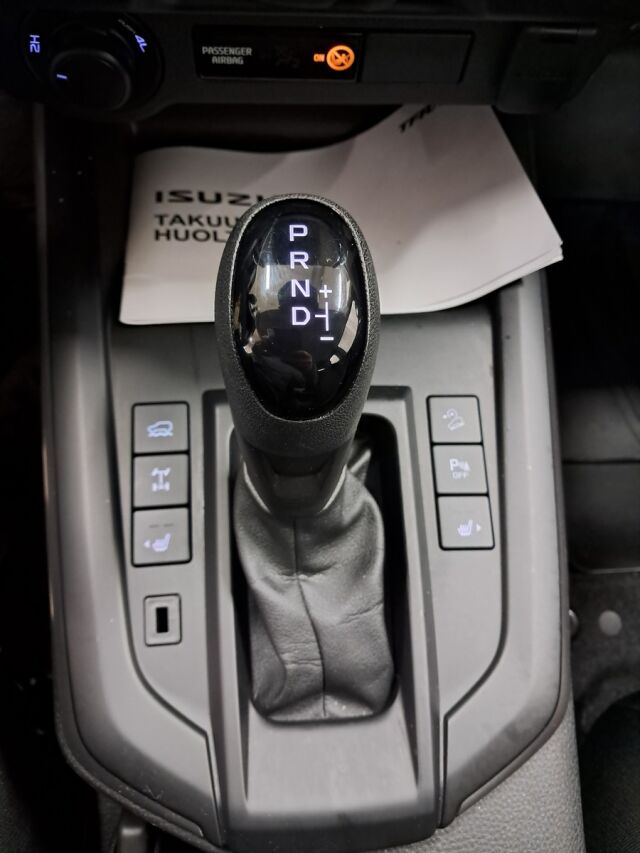 Isuzu D-Max 2025 Space Cab 163 TDi 4WD 6AT LX 25MY