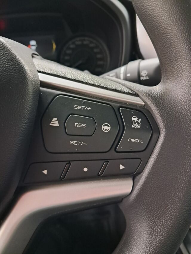 Isuzu D-Max 2025 Space Cab 163 TDi 4WD 6AT LX 25MY