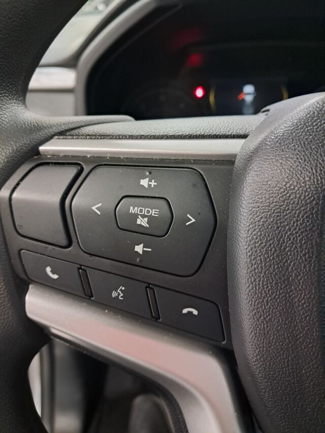 Isuzu D-Max 2025 Space Cab 163 TDi 4WD 6AT LX 25MY