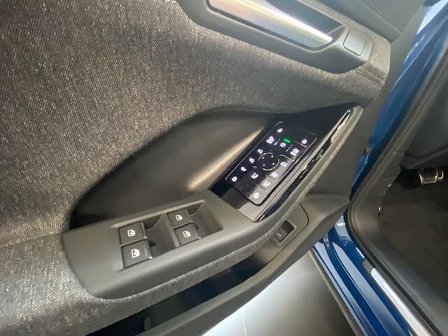 Audi Q6 e-tron 2025 quattro Vorsprung Edition,Kesäetu tuhat euroa