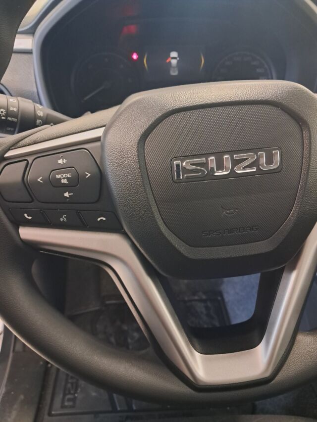 Isuzu D-Max 2026 Double Cab 163 TDi 4WD 6AT LX 25MY Two-Seater