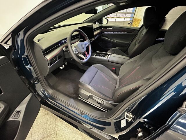Volkswagen ID.7 2026 Tourer GTX 4MOTION Business 250 kW, akku 86 kWh vetokoukulla