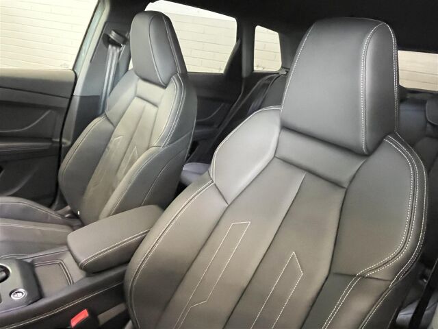 Audi Q4 e-tron 2026 e-tron quattro performance