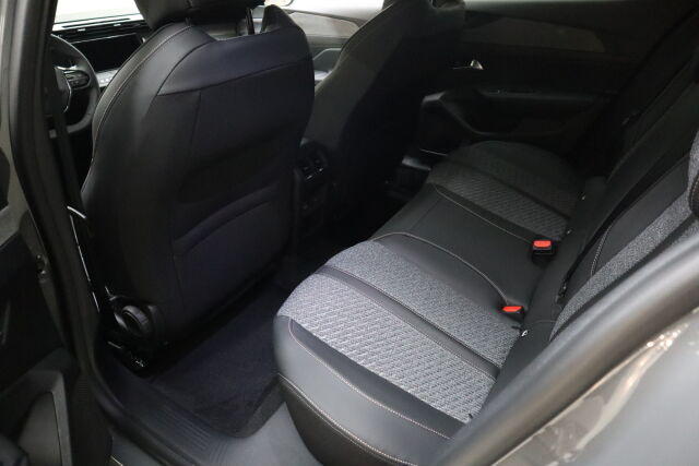 Peugeot 408 2026 Allure Launch Edition Hybrid 145 Automaatti "Asiakasetusi 4.293€"
