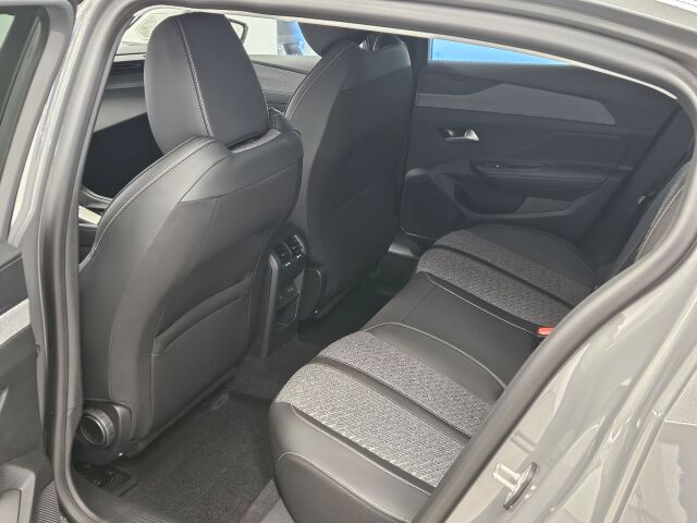 Peugeot 408 2026 Allure Launch Edition Hybrid 145 Automaatti