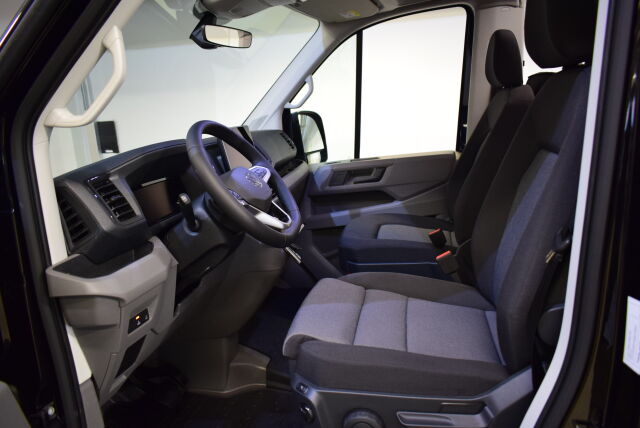 Volkswagen Crafter 2025 CRAFTER  Autom. Tamlans korityö 1+8 inva- taksi