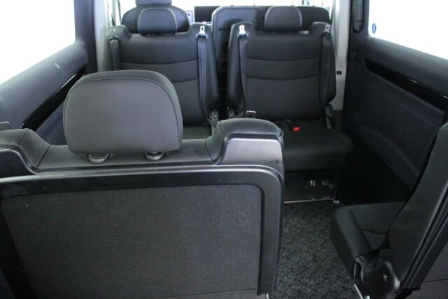 Volkswagen Crafter 2025 35 korinrakennusaihio 2,0 TDI 103 kW 8at, 3640 GL V.I.P/ K13 KOULULAISPAIKKAA