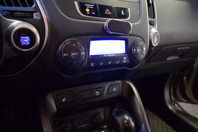 HYUNDAI ix35 2011 4wd 2,0 CRDi-R 135kW 6AT Style * 4-veto-automaatti*