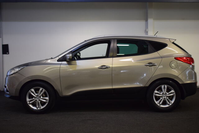 HYUNDAI ix35 2011 4wd 2,0 CRDi-R 135kW 6AT Style * 4-veto-automaatti*
