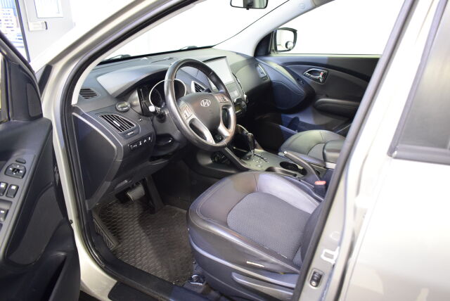HYUNDAI ix35 2011 4wd 2,0 CRDi-R 135kW 6AT Style * 4-veto-automaatti*