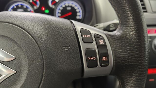 SUZUKI SX4 2013 1,6 VVT 4WD X-OVER GLX 5D 5MT