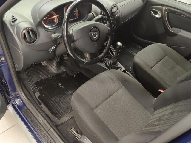 DACIA Duster 2012 4x4 1,5 dCi 109hv 6MT Laureate