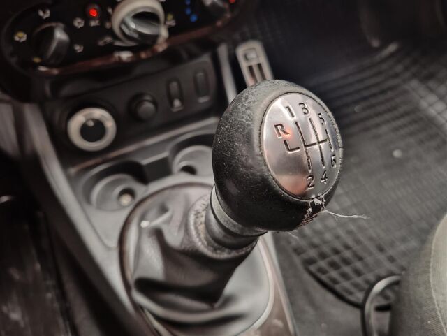 DACIA Duster 2012 4x4 1,5 dCi 109hv 6MT Laureate