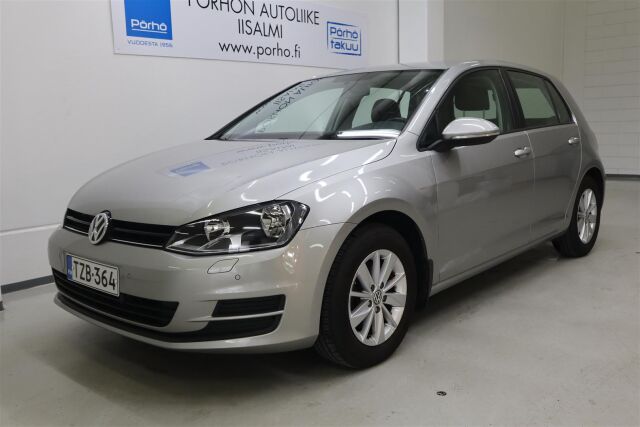 VOLKSWAGEN Golf 2013 Comfortline 1,2 TSI 77 kW (105 hv) BlueMotion Technology 4-ovinen