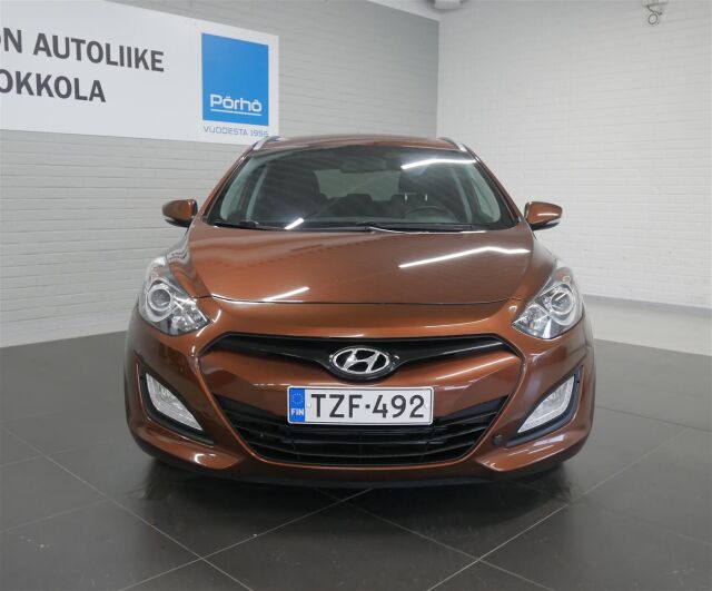 HYUNDAI i30 Wagon 2014 1,6 GDI 6MT ISG Comfort Plus