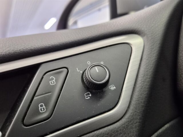 VOLKSWAGEN Golf 2014 Comfortline 1,2 TSI 77 kW (105 hv) BlueMotion Technology DSG-automaatti 4-ov