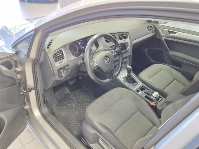 VOLKSWAGEN Golf 2014 Comfortline 1,2 TSI 77 kW (105 hv) BlueMotion Technology DSG-automaatti 4-ov