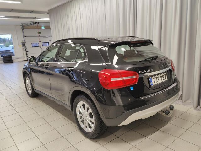 MERCEDES-BENZ GLA 2015 220 CDI 4Matic A Premium Business Webasto,ylläpitolaturi,koukku