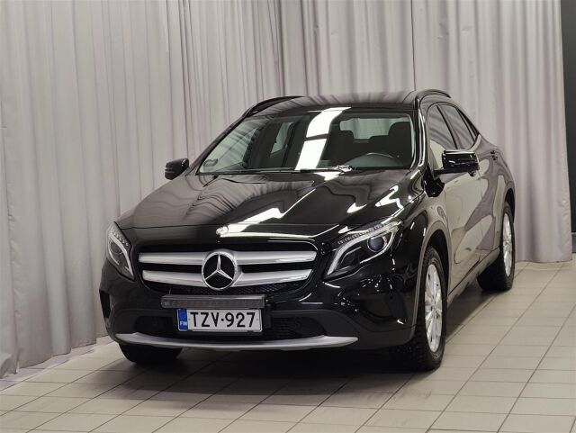 MERCEDES-BENZ GLA 2015 220 CDI 4Matic A Premium Business Webasto,ylläpitolaturi,koukku