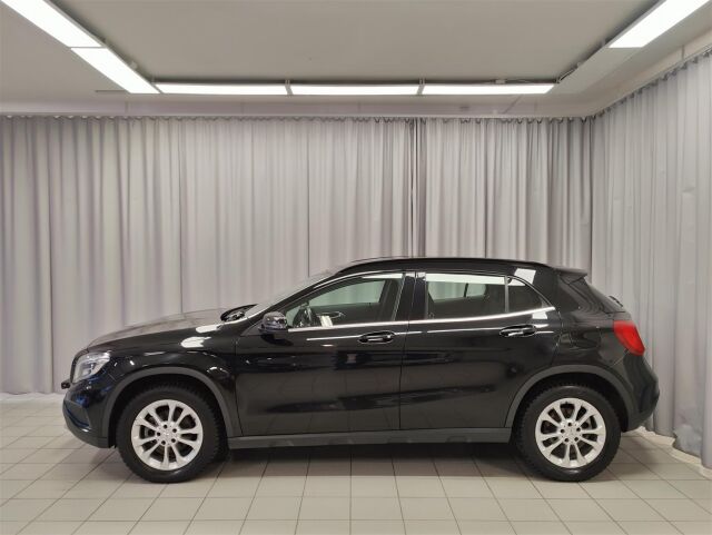 MERCEDES-BENZ GLA 2015 220 CDI 4Matic A Premium Business Webasto,ylläpitolaturi,koukku