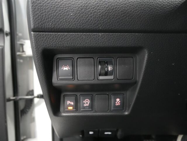 NISSAN Qashqai 2015 DIG-T 163 Acenta 2WD 6M/T E6 Safety Pack Connect