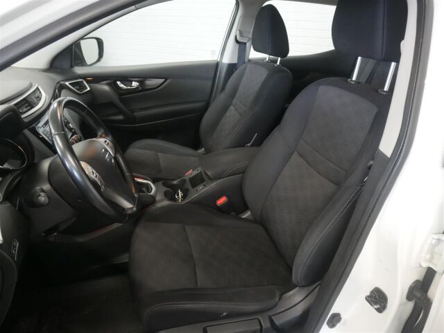 NISSAN Qashqai 2015 DIG-T 163 Acenta 2WD 6M/T E6 Safety Pack Connect