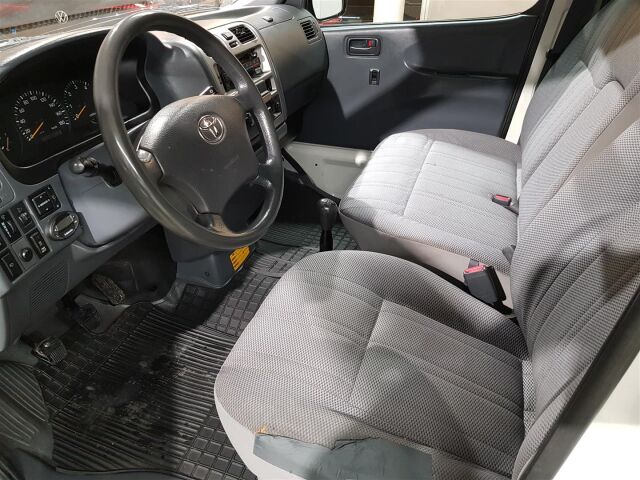 TOYOTA Hiace 2008 2,5 D-4D 95 4ov pitkä