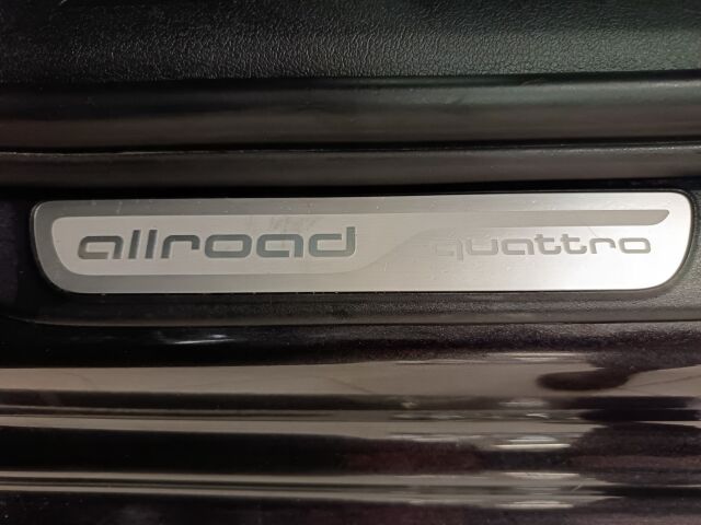 AUDI A4 allroad quattro 2012 Business 2,0 TDI 130 kW quattro