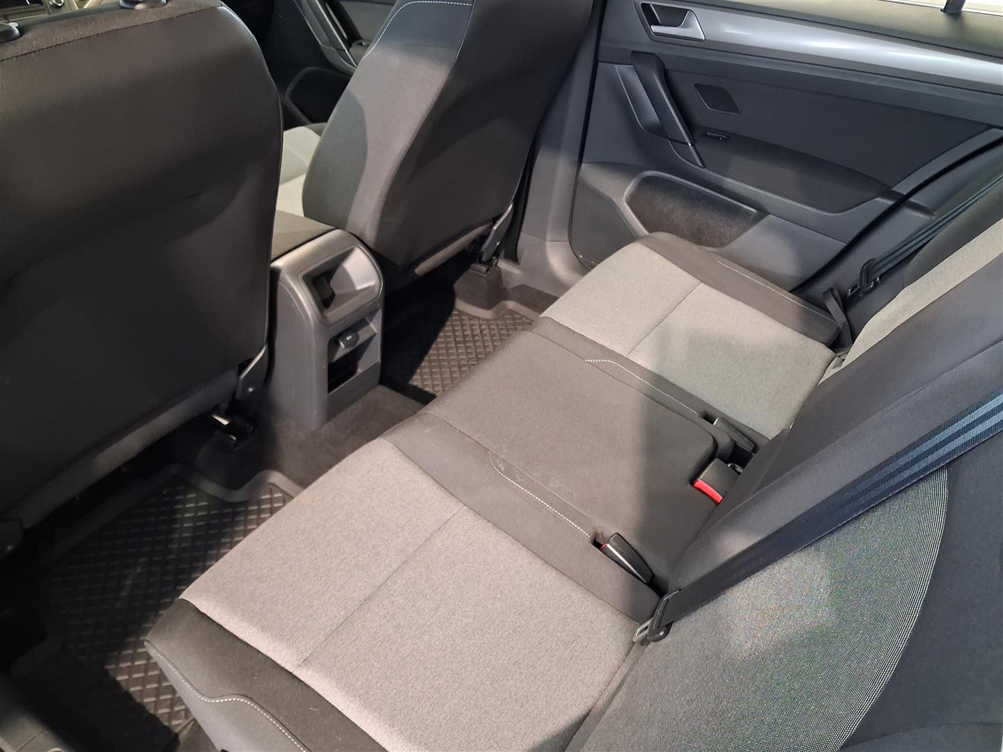 Volkswagen Golf Sportsvan 2015, kuva 7/14