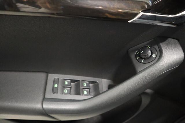 SKODA Octavia 2013 1,4 TSI Elegance DSG Autom.