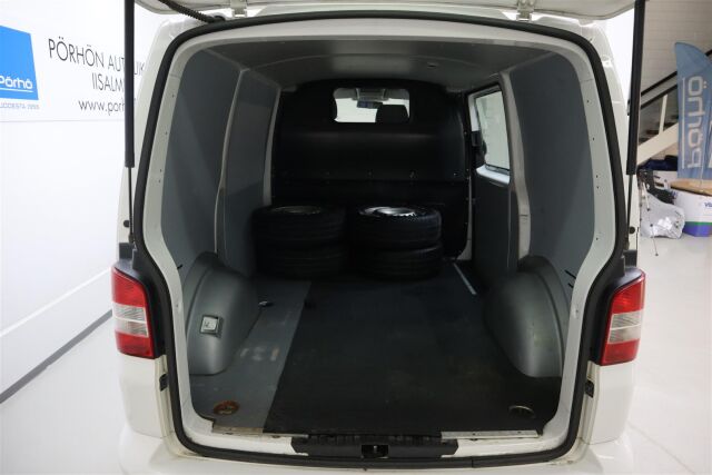 VOLKSWAGEN Transporter 2014 umpipakettiauto 2,0 TDI 103 kW ** Alvillinen, 1. omisteinen, juuri huollettu**