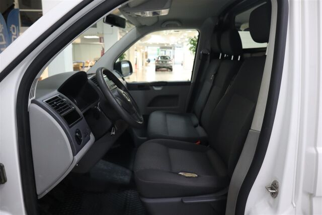 VOLKSWAGEN Transporter 2014 umpipakettiauto 2,0 TDI 103 kW ** Alvillinen, 1. omisteinen, juuri huollettu**