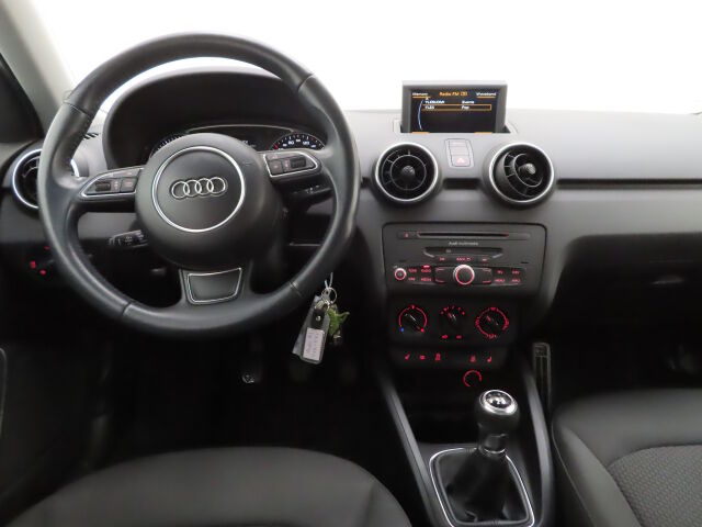 Audi A1 2015 Comfort Attraction 1,2 TFSI