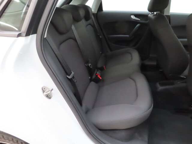 Audi A1 2015 Comfort Attraction 1,2 TFSI