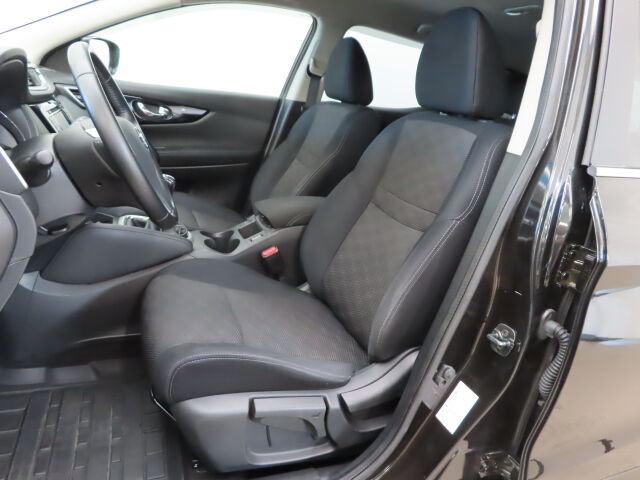 NISSAN Qashqai 2015 DIG-T 115 Acenta 2WD 6M/T E6 Connect