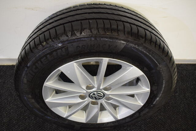 VOLKSWAGEN Golf 2015 Variant Comfortline 1,6 TDI 81 kW (110 hv) DSG-automaatti* Kaukowebasto, Xenonit*