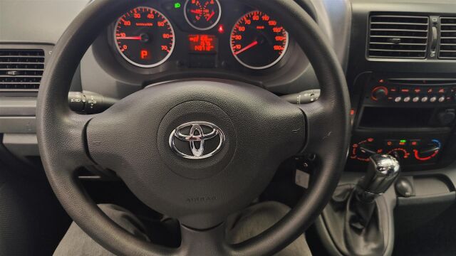 TOYOTA Proace 2016 L2H1 2,0 D 163 Active 5-ovinen A/T